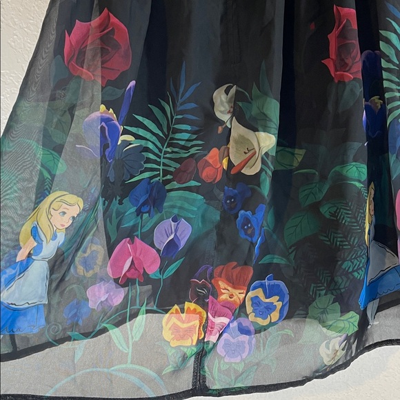 DISNEY Alice In Wonderland Flowers Border Print Chiffon Skirt Size XS - Picture 7 of 13